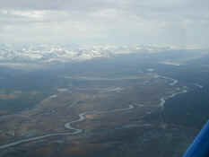 Alaska Range.jpg (38116 bytes)