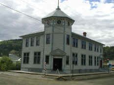 Dawson Post Office1.jpg (60377 bytes)