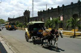 Mercado viejo.jpg (83505 bytes)