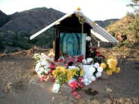 Roadside shrine.JPG (523351 bytes)