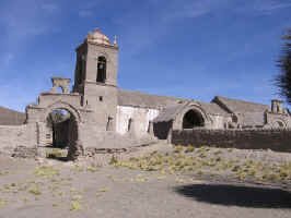 abandoned_church_oruru.jpg (69899 bytes)