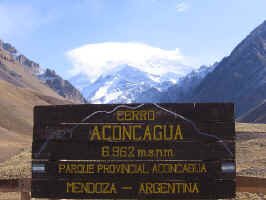 aconcagua_sign.jpg (65919 bytes)