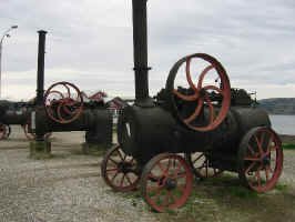 antique_sawmill_machines.jpg (70678 bytes)