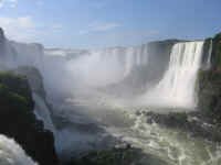 bz_iguazu_2.jpg (41404 bytes)