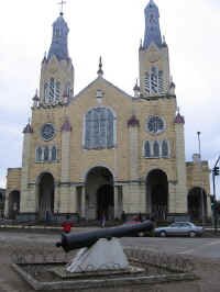 castro_church.jpg (66974 bytes)