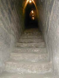 cholulatunnel2.JPG (57159 bytes)