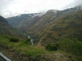 colombia_drive2.jpg (60853 bytes)
