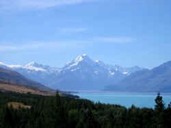cook_lake_pukaki.jpg (39049 bytes)