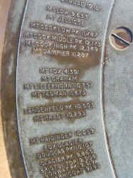 cook_scale.jpg (132653 bytes)