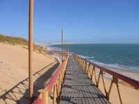 cq_dune_walkway.jpg (60714 bytes)