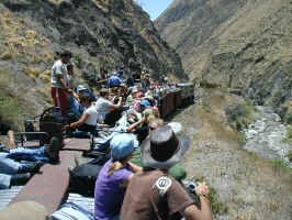 diablo_train1.jpg (121697 bytes)