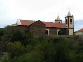 el triunfo church.JPG (353842 bytes)