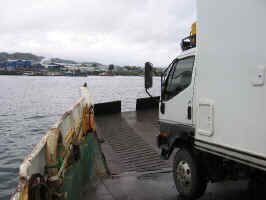 ferry_close.jpg (55661 bytes)