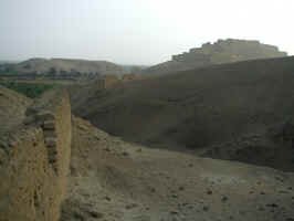 fort_paramonga.jpg (49840 bytes)