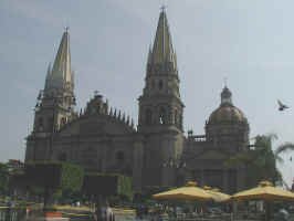 guad_cathedral.jpg (35662 bytes)