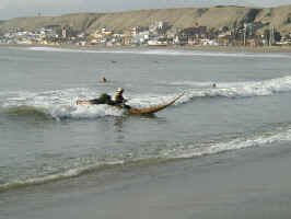 huanchaco1.jpg (62703 bytes)