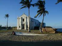ilha_dhow_church.jpg (79658 bytes)