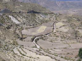 inca_modern_roads.jpg (112082 bytes)