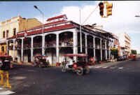 iquitos_Eiffle.jpg (29089 bytes)