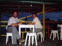 iquitos_dinner.jpg (26389 bytes)