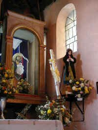 janitzio saints.jpg (63183 bytes)