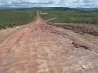 kavanayen_road.jpg (77473 bytes)