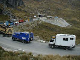 kuhwash tunnel.jpg (101859 bytes)