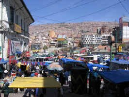 la_paz_street_mkt.jpg (105611 bytes)