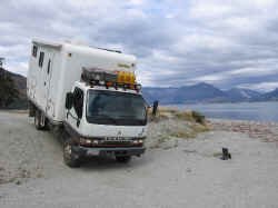 off-road-playing2.jpg (64356 bytes)