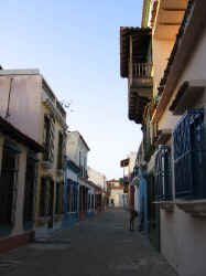 pc_alley.jpg (60614 bytes)
