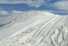 salt mound.JPG (305473 bytes)