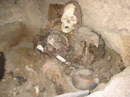 san_juan_mummies1.jpg (91612 bytes)