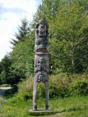 saxman totem.jpg (122507 bytes)