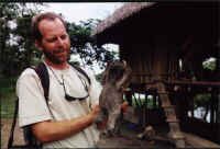 sloth.jpg (24698 bytes)
