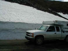 snow depth.jpg (57758 bytes)