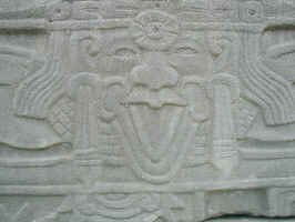 tajin_mask.JPG (76748 bytes)