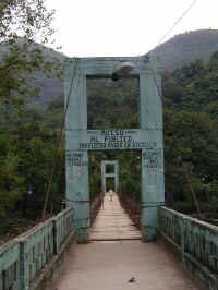 tamaz_bridge1.jpg (63315 bytes)